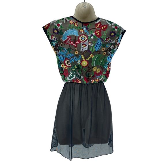 Elif For Jordan Taylor Adela Swim Coverup Tuni Embroidery Size XS - Picture 7 of 9